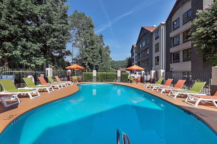 Pool 4 of 38