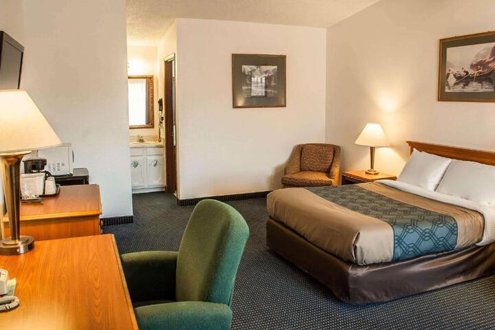 Econo Lodge Inn & Suites Hoquiam