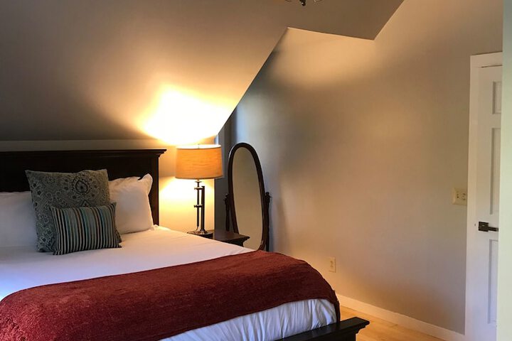 Room 78 of 126