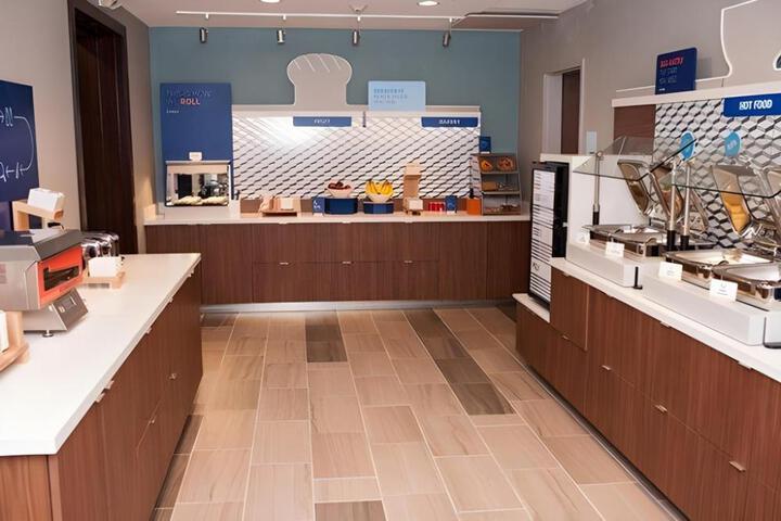 Holiday Inn Express & Suites Birmingham North - Fultondale by IHG