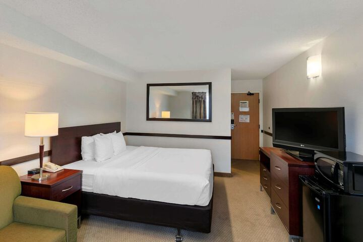 Room 20 of 35