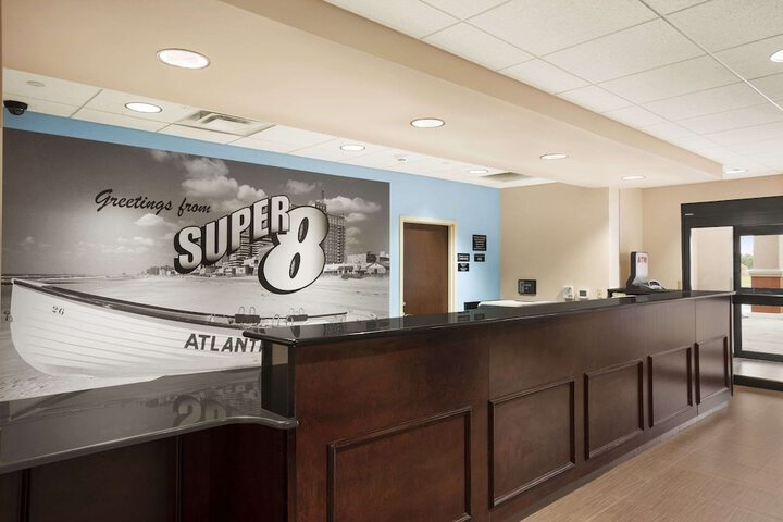 Super 8 by Wyndham Pennsville / Wilmington