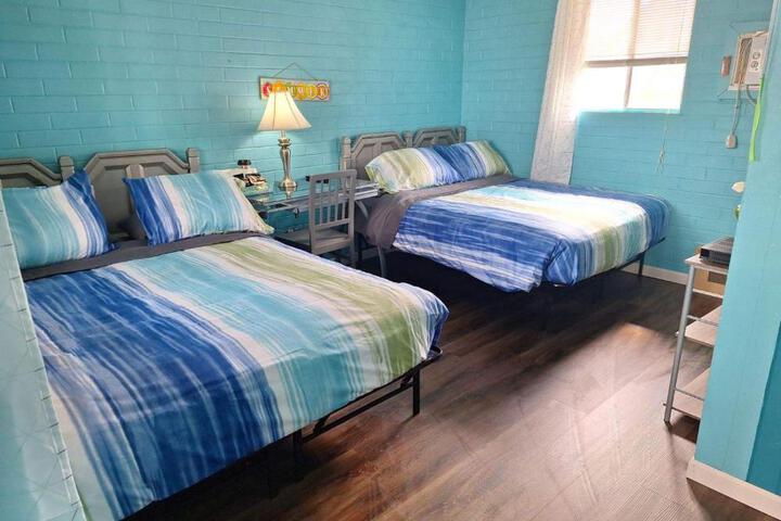 Lake Point Motel
