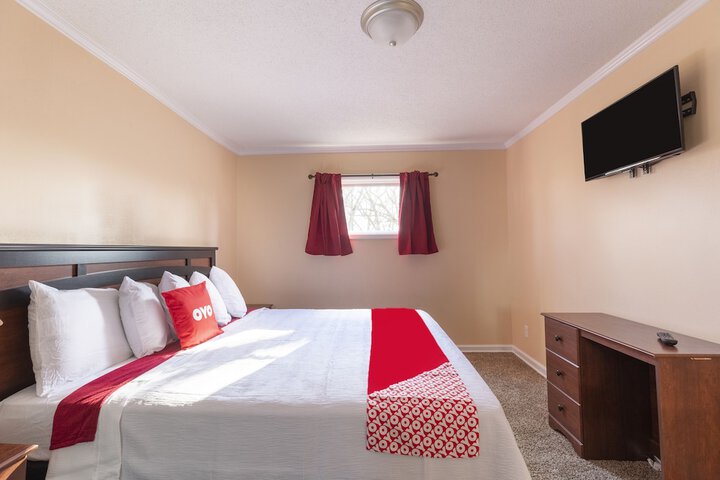 Room 8 of 24