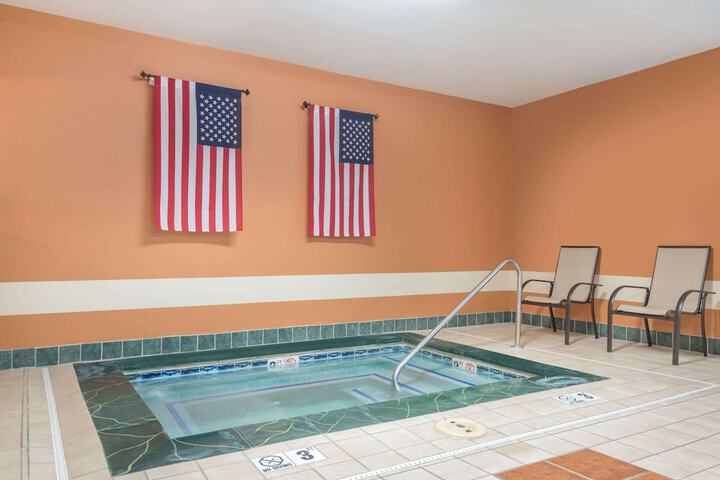 Pool 3 of 25
