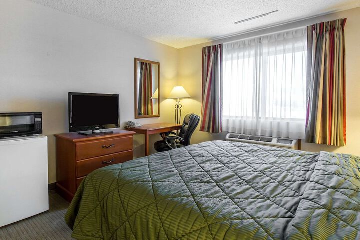 Room 16 of 48
