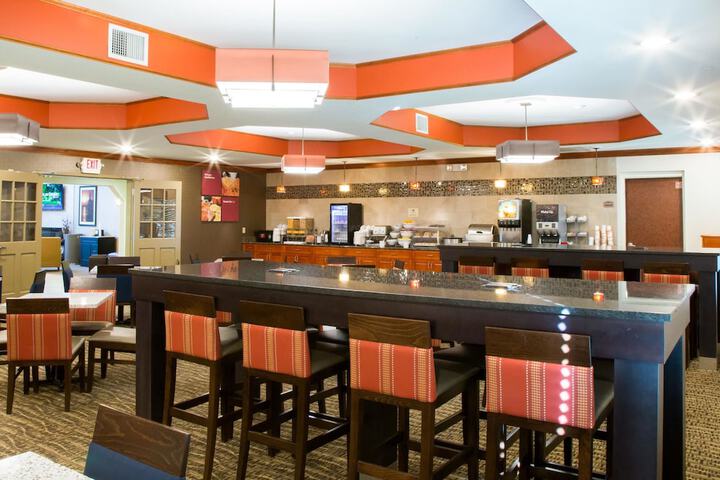 Comfort Suites Grand Rapids South
