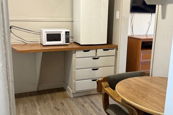 Room 18 of 23
