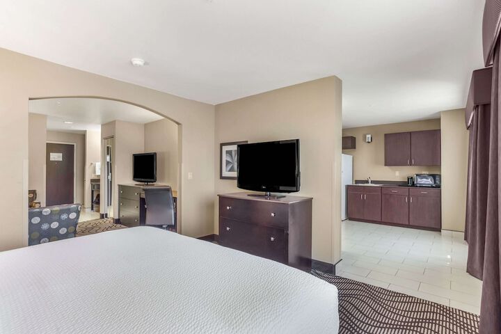 Room 14 of 37
