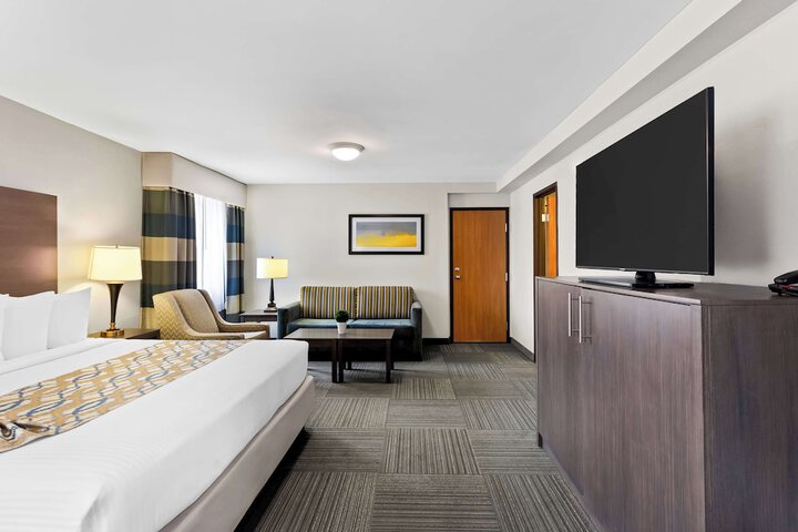 Room 28 of 36