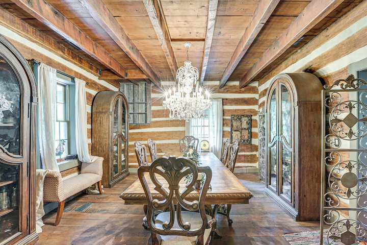 Spacious & Historic Cabin in New Haven w / Pond!