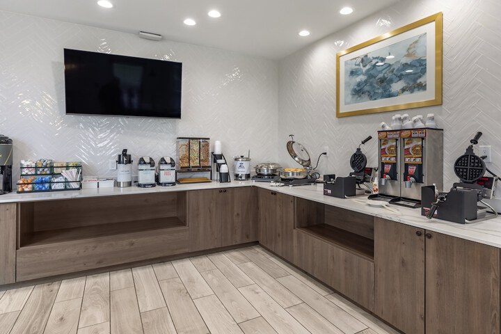 Staybridge Suites Dallas Grand Prairie by IHG