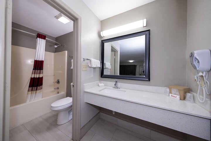 Room 20 of 27