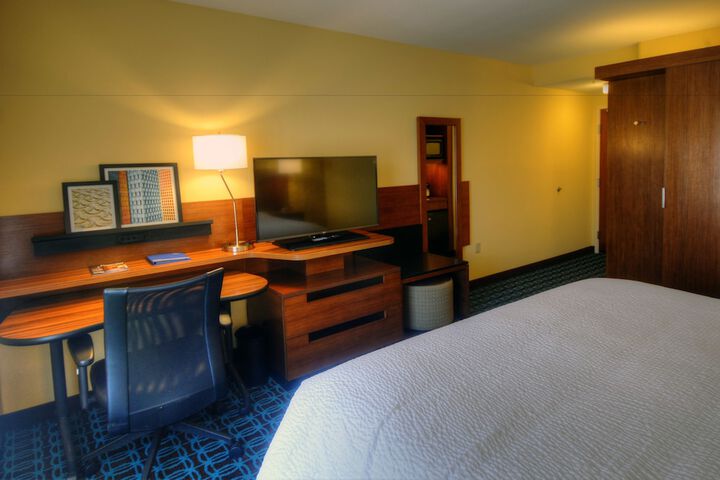Room 11 of 31
