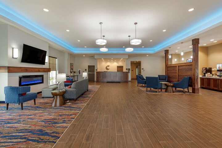 Hotel Interior 6 of 28