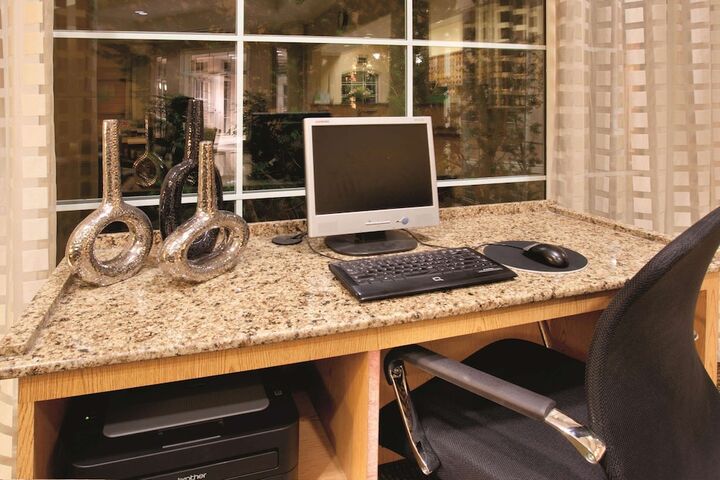 Business Center 47 of 47