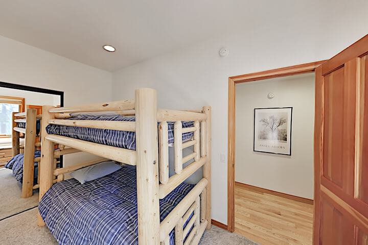 Room 12 of 23