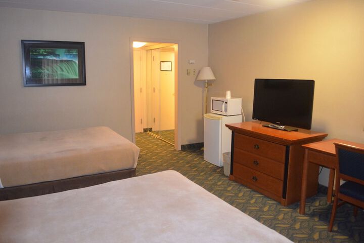 Room 19 of 53