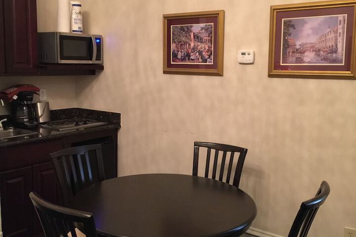 Room 30 of 40