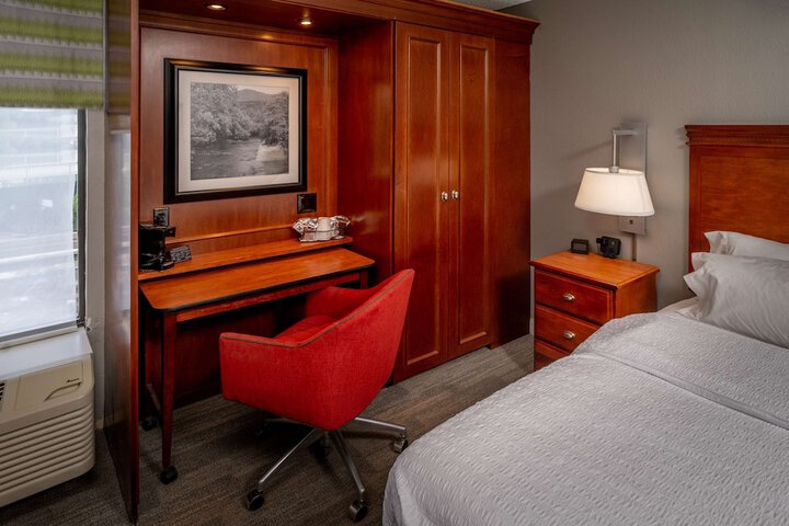 Hampton Inn Charleston-Downtown