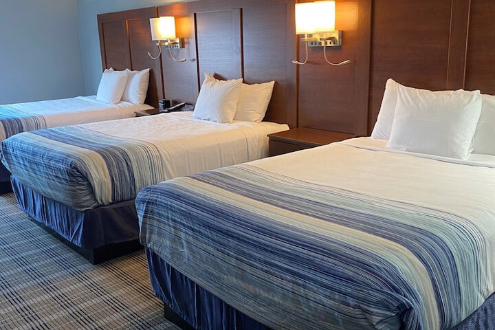 AmericInn by Wyndham Williamsburg