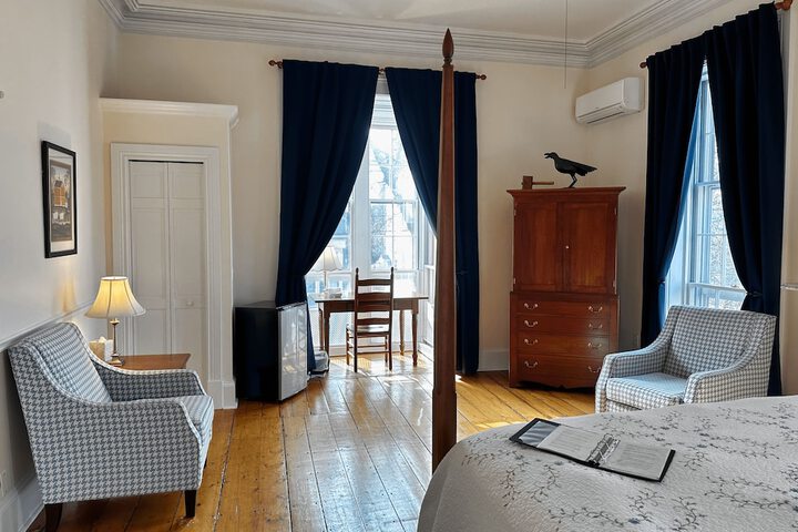Room 19 of 46
