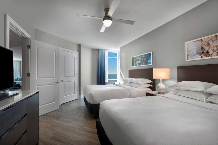 Room 27 of 62