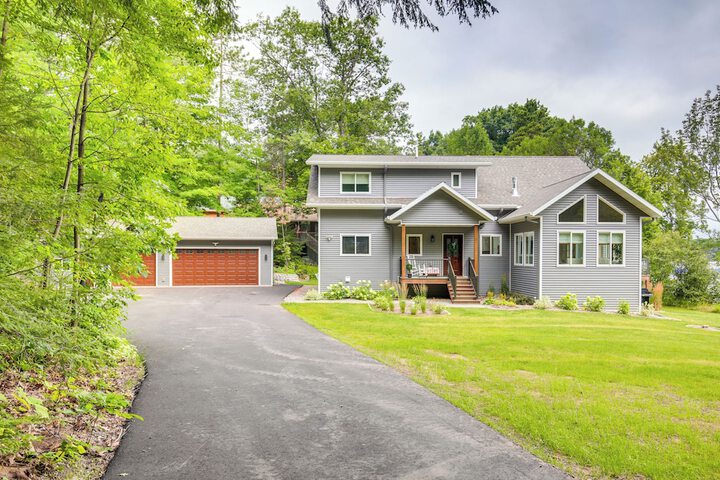 Lakefront Rhinelander Cottage w / Private Dock!