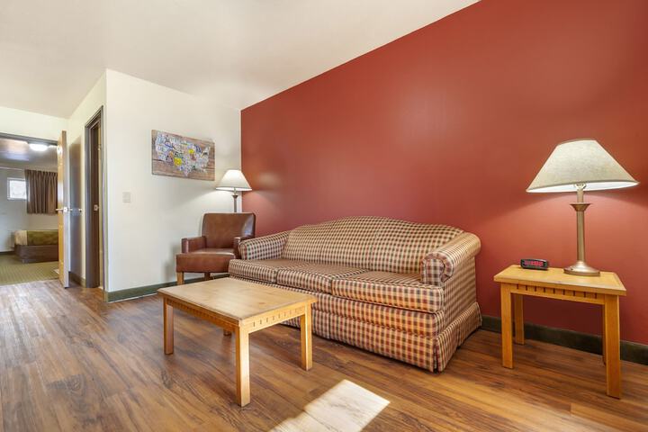 Room 3 of 18