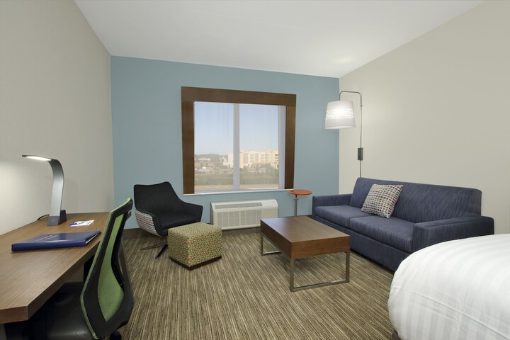 Room 11 of 42