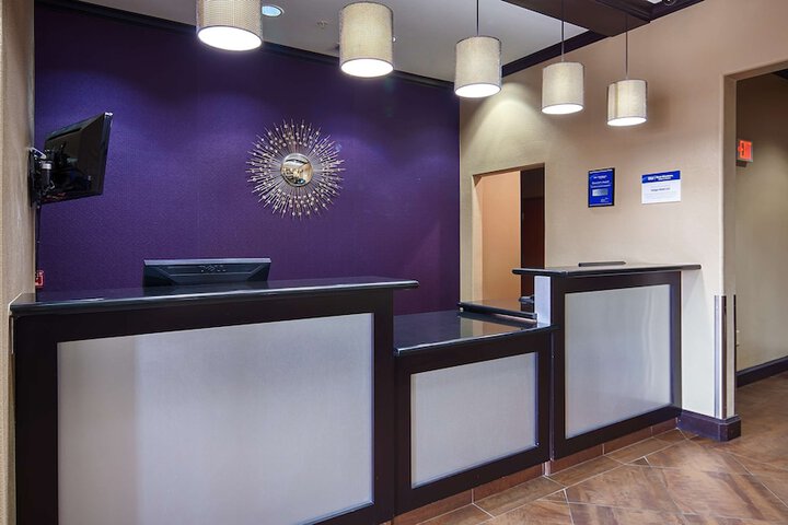 Best Western Giddings Inn & Suites
