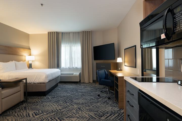 Candlewood Suites Enterprise by IHG
