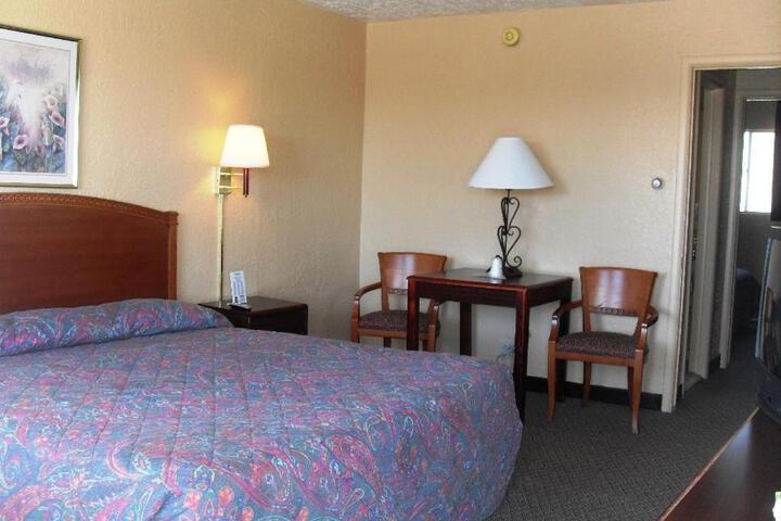 WESTERN RIDGE MOTEL