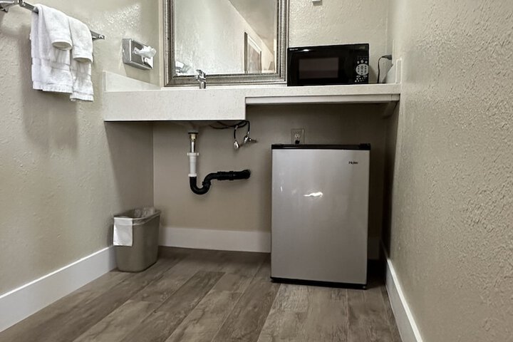 Room 35 of 51