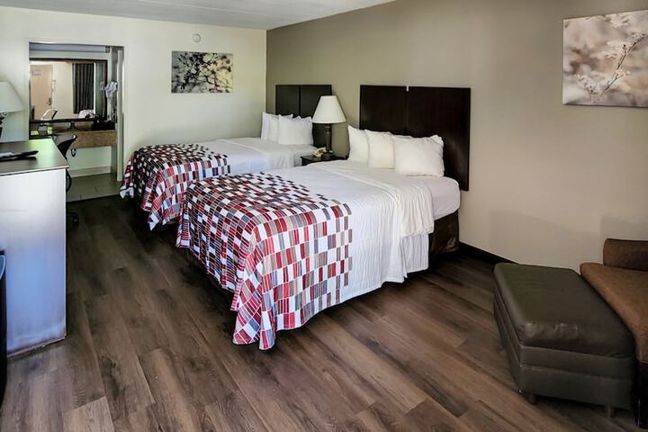 Room 21 of 28