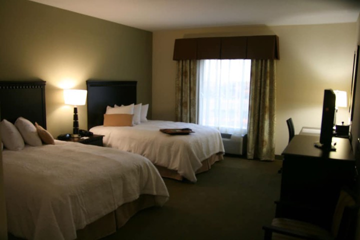 Room 10 of 22