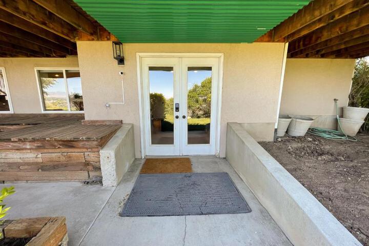 City View Retreat 2 BR 1 B