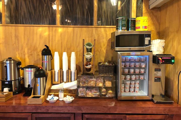 Breakfast/Coffee Service 91 of 124