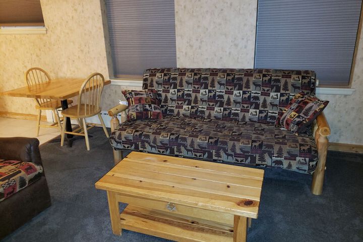 Room 35 of 66