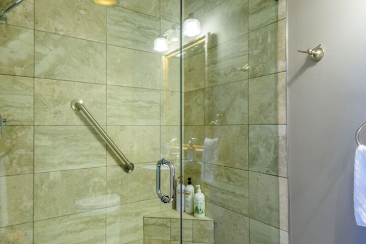 Brookside Inn Boutique Hotel