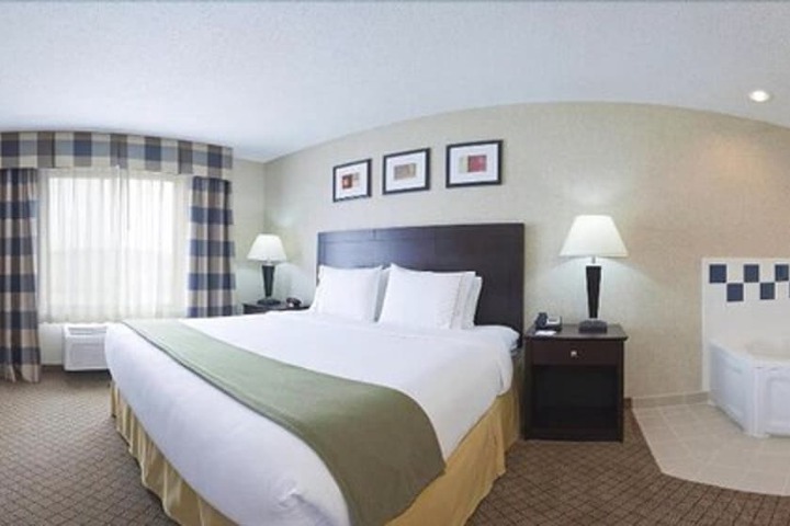 Holiday Inn Express Hotel & Suites ANDERSON NORTH by IHG