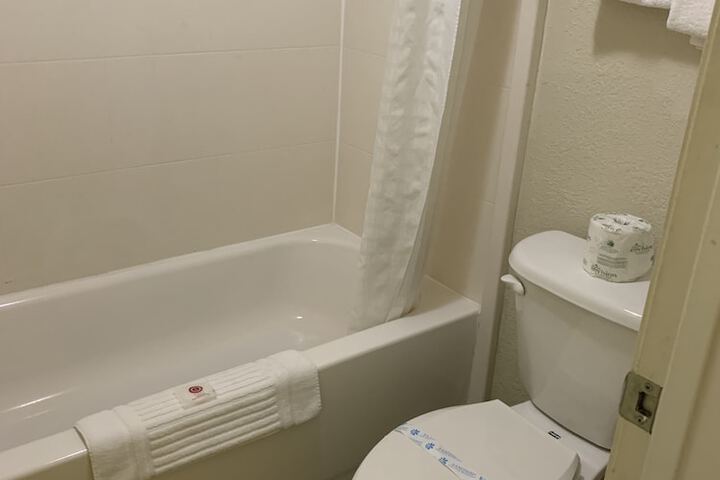 Room 53 of 87