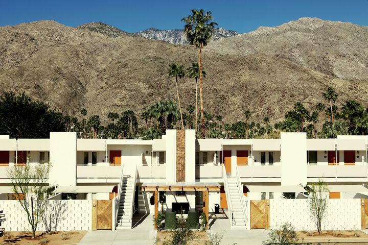 Hotel 5 of 79