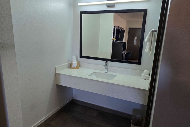 Room 22 of 25