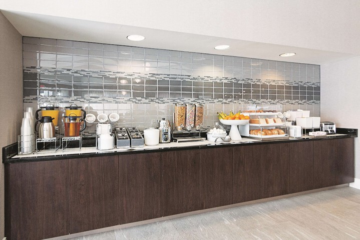 Breakfast/Coffee Service 40 of 49