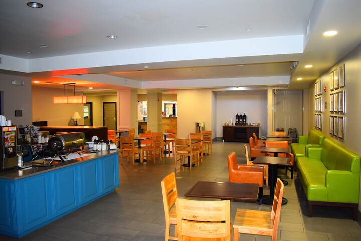Country Inn & Suites by Radisson Hagerstown, MD