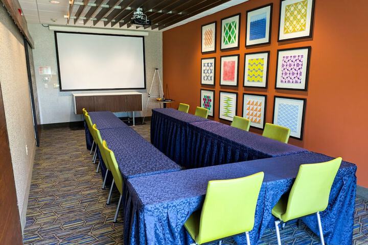 Holiday Inn Express & Suites New Braunfels by IHG