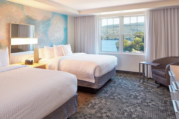 Courtyard by Marriott Lake George