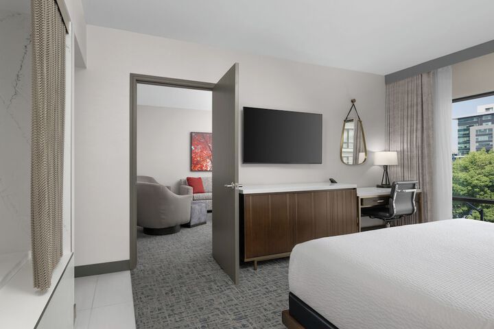 Hotel 43