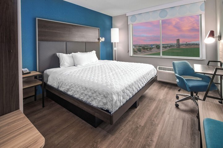 Room 31 of 40